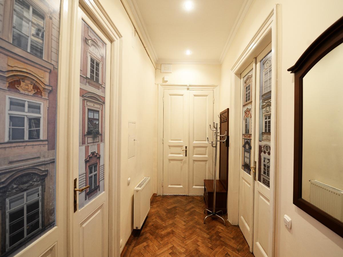The Historical Family Nest In City Centre ลวีฟ ภายนอก รูปภาพ