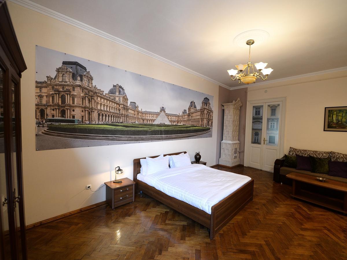The Historical Family Nest In City Centre ลวีฟ ภายนอก รูปภาพ