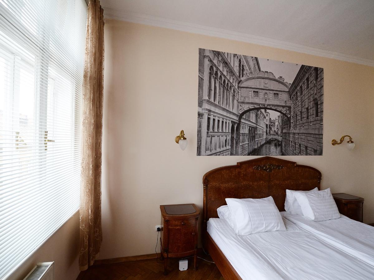 The Historical Family Nest In City Centre ลวีฟ ภายนอก รูปภาพ