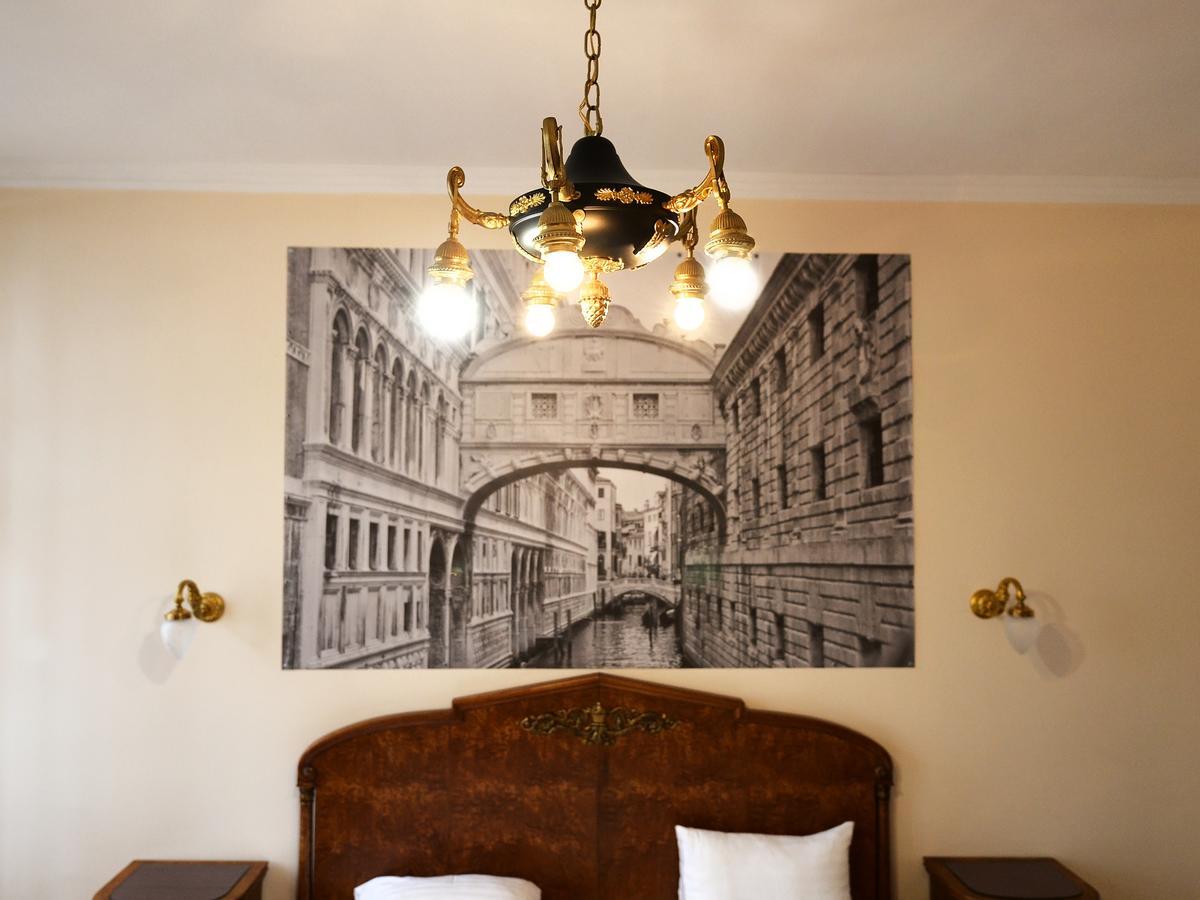 The Historical Family Nest In City Centre ลวีฟ ภายนอก รูปภาพ