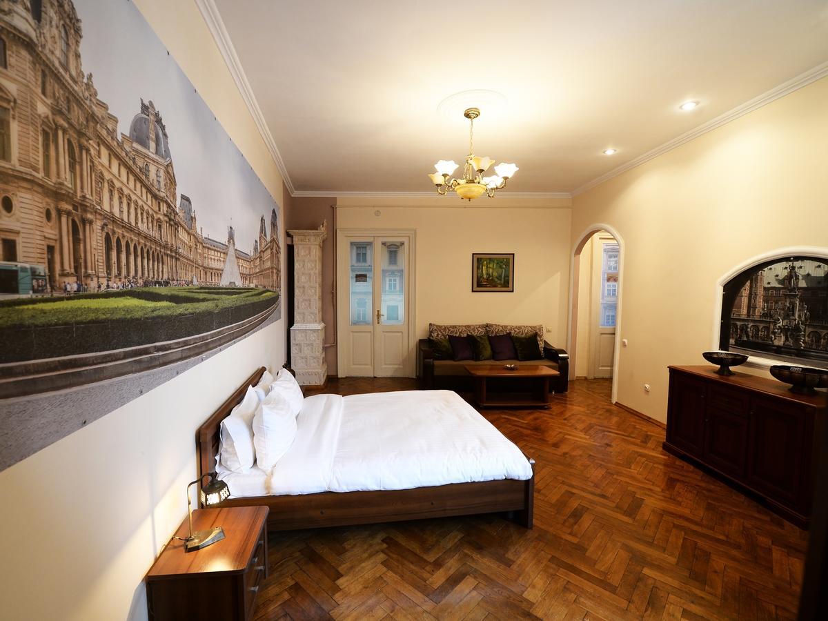 The Historical Family Nest In City Centre ลวีฟ ภายนอก รูปภาพ